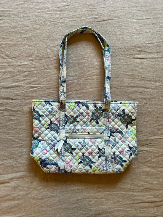 Vera Bradley Handbags - Vera Bradley Turtle Dream Small Vera Tote